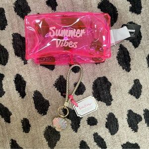 WRISTLET KEYCHAIN & SUMMER VIBES BAG